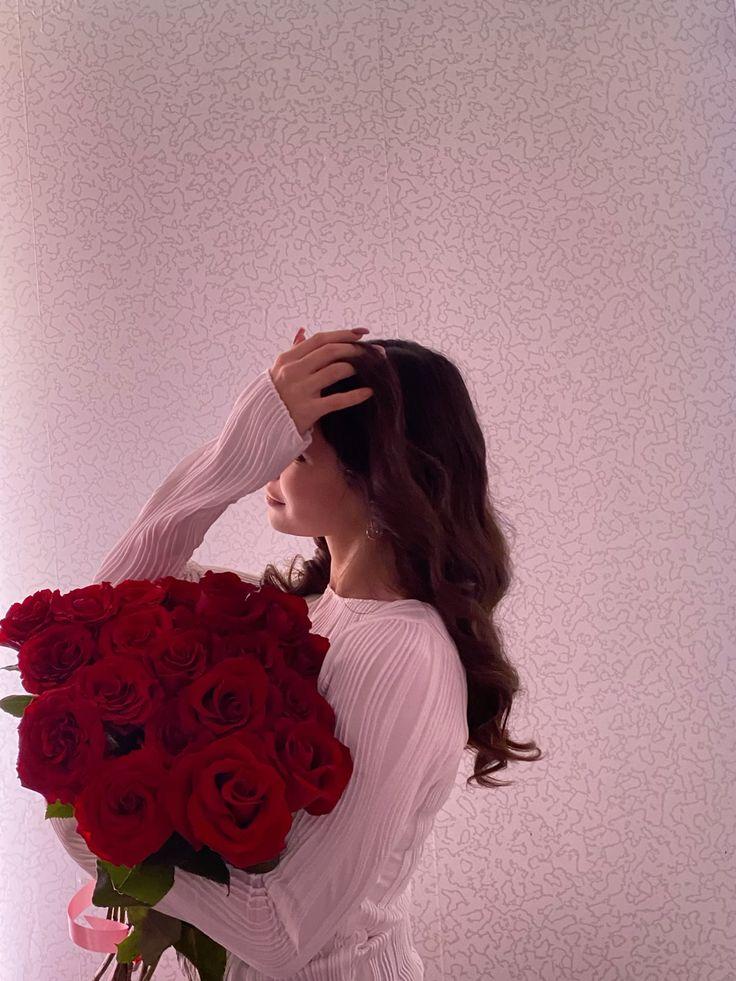 Corporate meeting room with carefully timed floral arrangements that maintain elegance throughout business hours